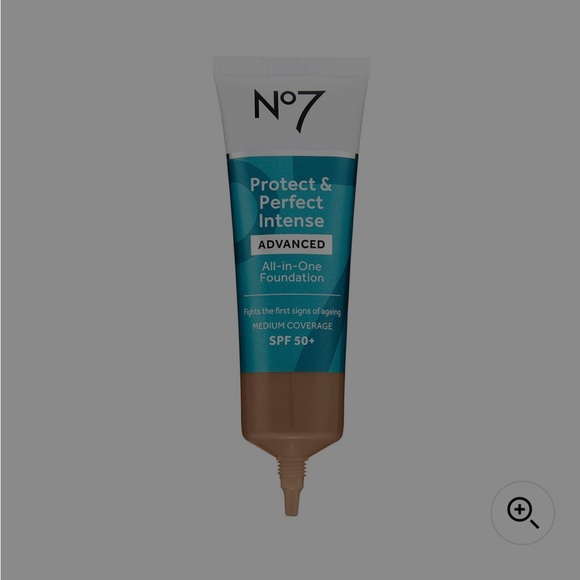 NEW-NEVER USED Protect & Perfect Advanced All In One Foundation SPF50+ - Picture 4 of 8